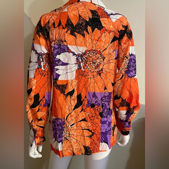VINTAGE 70’s PYKETTES COLORFUL FLORAL BUTTON DOWN LONG SLEEVE SHIRT. - Picture 4 of 8